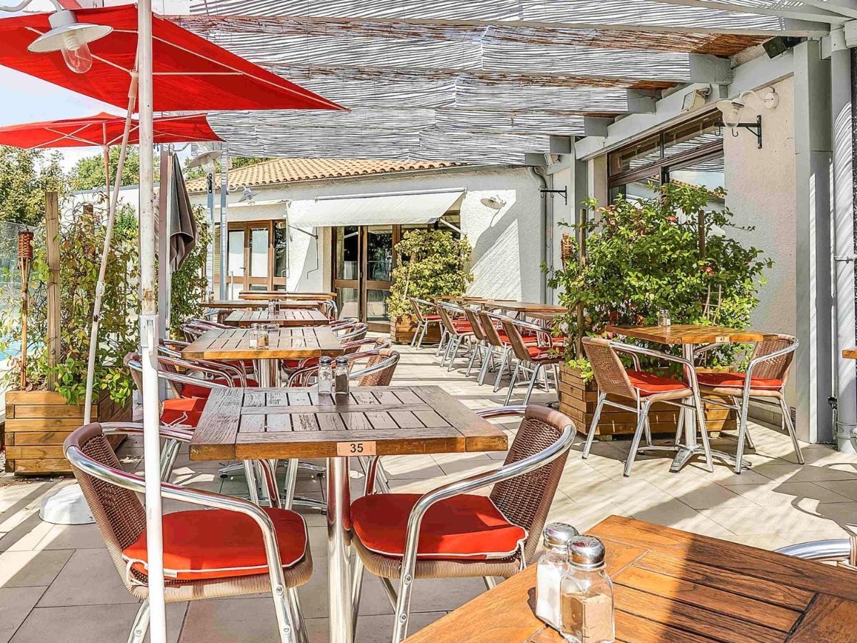 Ibis Salon De Provence Hotel Exterior photo