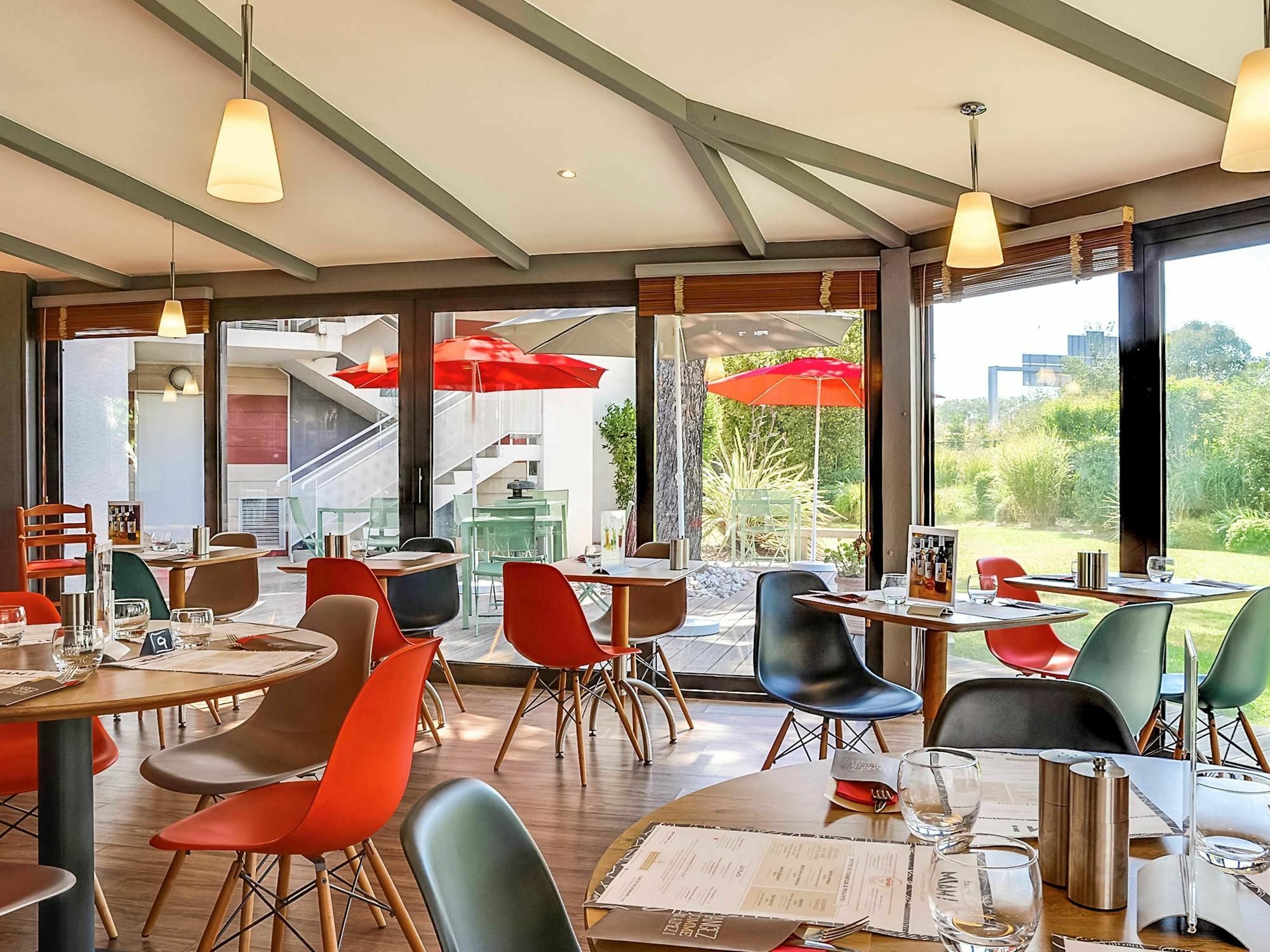 Ibis Salon De Provence Hotel Exterior photo